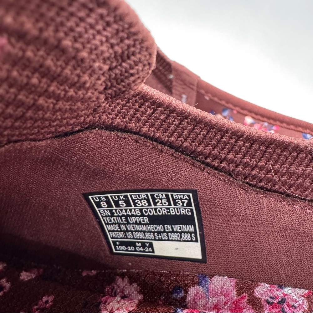 Skechers Women's Slip-ins Virtue Washable Mesh Shoes Knit Sneakers Burgundy Sz 8 - Picture 10 of 10